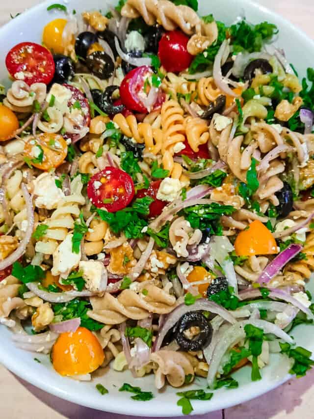 Easy Italian Pasta Salad with Balsamic Dressing