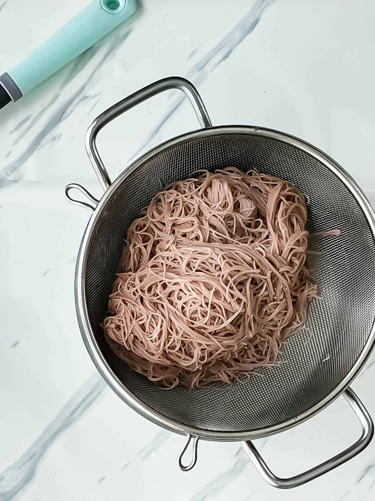 Blanched red rice vermicelli for healthy fried bee hoon recipe.