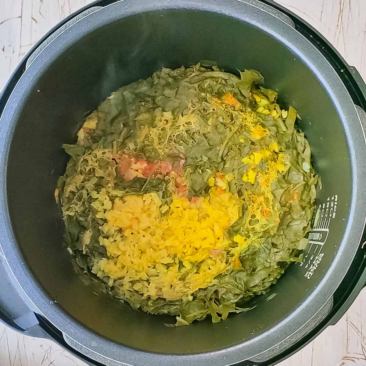 Cooked dal and palak in the instant pot.