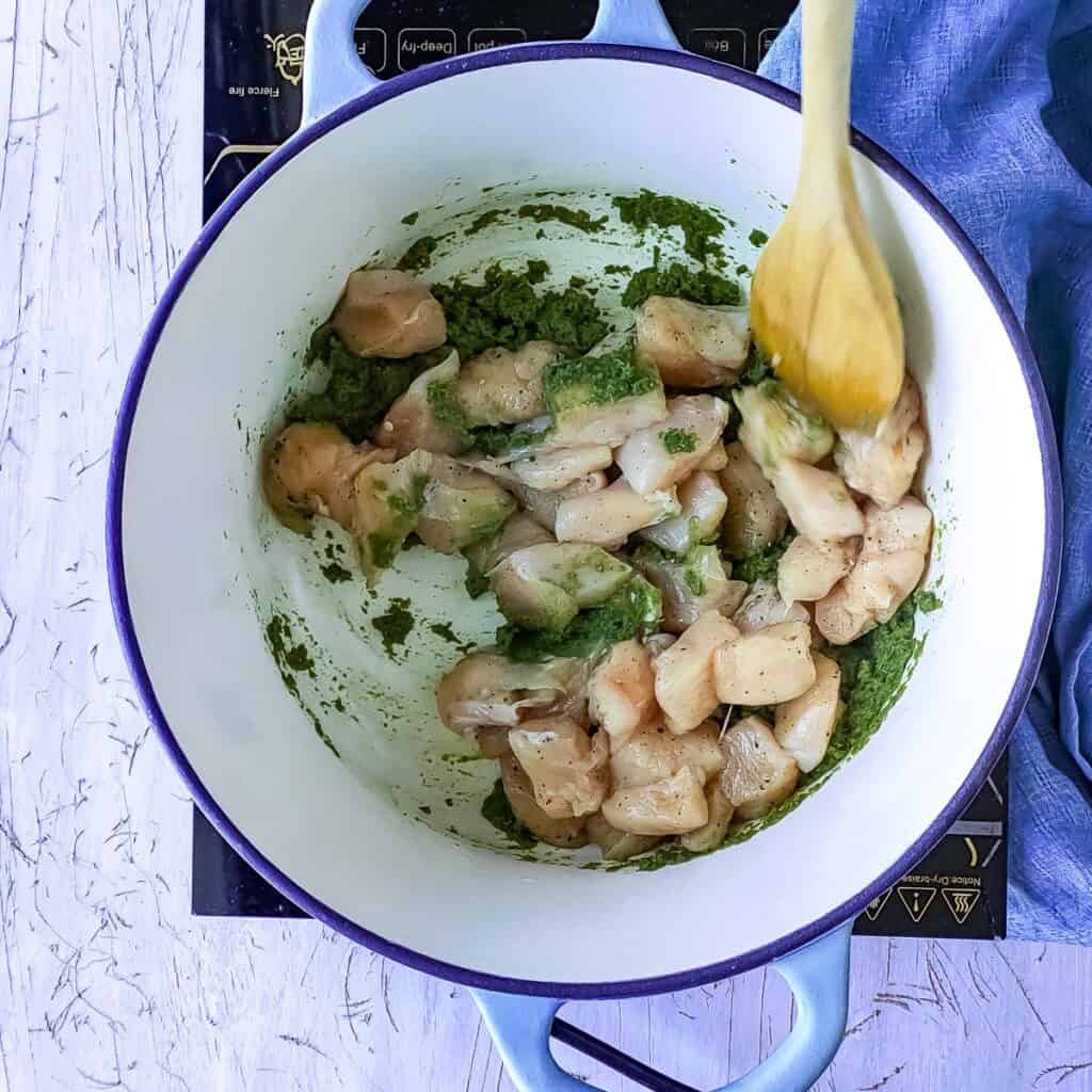 Keto Thai Green Curry With Chicken (Gaeng Keow Wan Gai) - Go Healthy ...