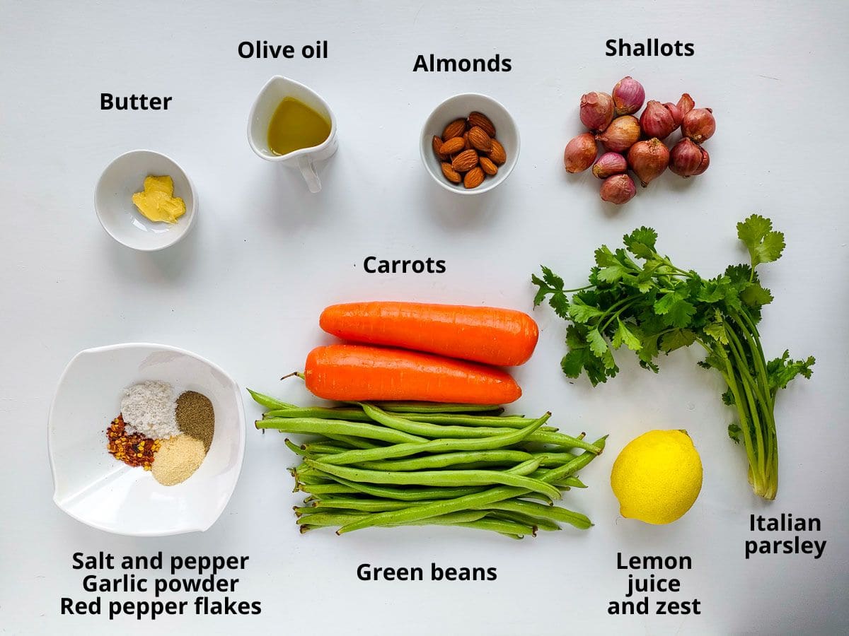 Labelled ingredients for roasted carrots and green beans.